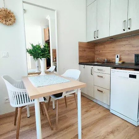 Grun Wald Apartment